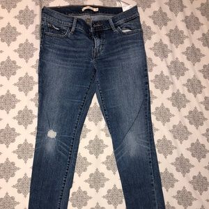Levi’s 711 skinny jeans